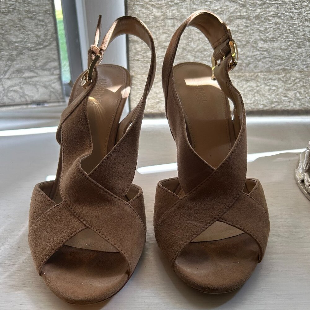 Michael Kors Tan Suede Open Toe Pumps size 7